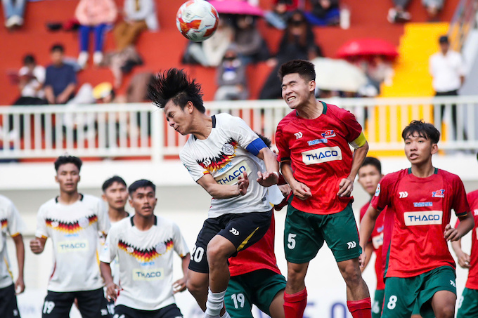 Việt Nam và cơ hội tại các giải bóng đá quốc tế 2025